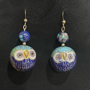 Vintage Cloisonne enamel drop owl earrings.